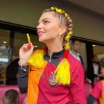 Pelin Karahan Instagram - 4 Haziran… 🦁 ❤️💛