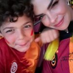 Pelin Karahan Instagram - 4 Haziran… 🦁 ❤️💛