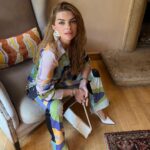 Pelin Karahan Instagram - 🖤🩵💚🧡💜🤍🩷