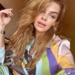 Pelin Karahan Instagram - 🖤🩵💚🧡💜🤍🩷