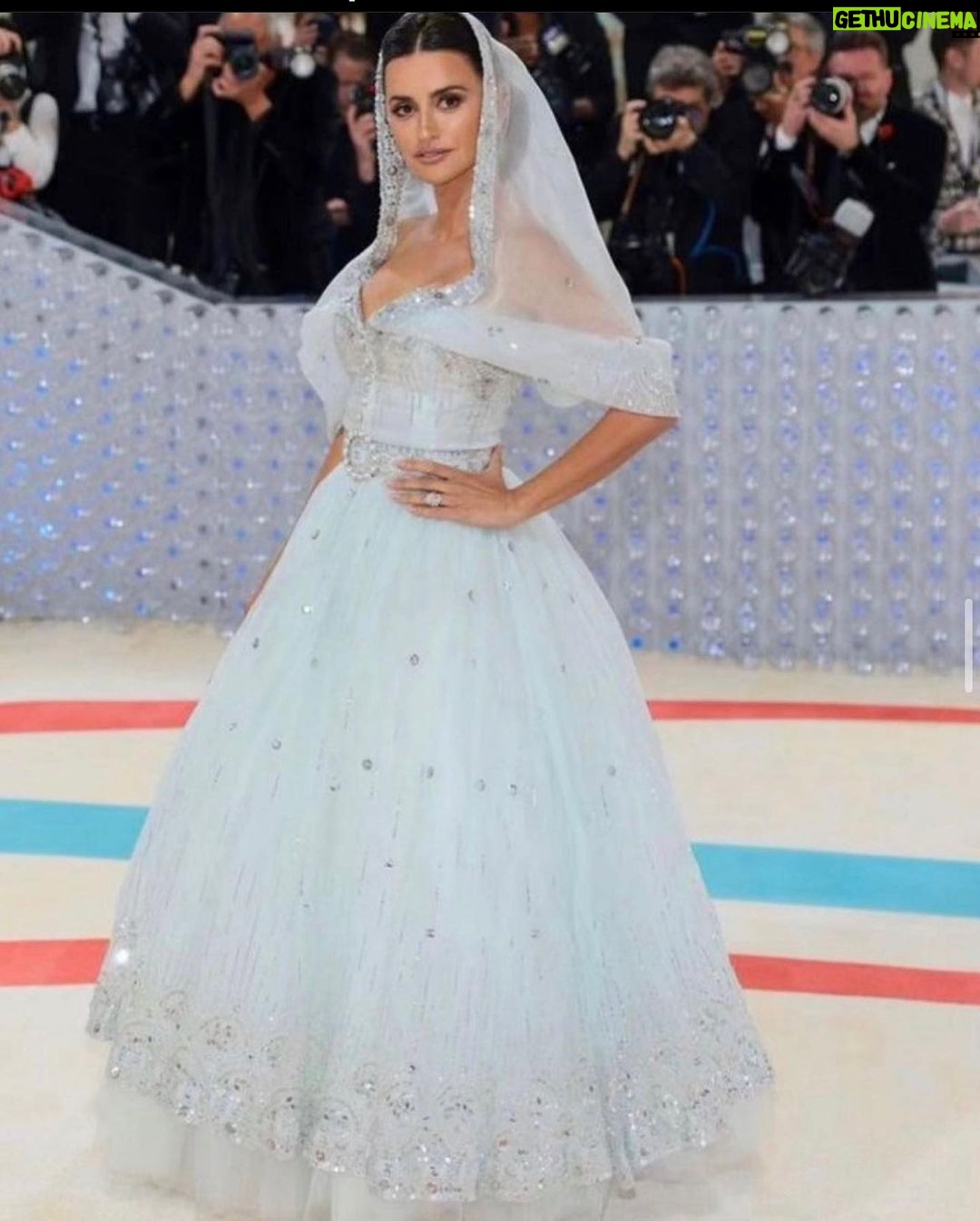 Penélope Cruz Instagram - Thank you #annawintour and @chanelofficial for an incredible night. #metgala2023 #karllagerfeld 💖