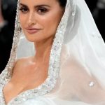 Penélope Cruz Instagram – Thank you @charlottetilbury for putting your magic hands on my face! @charlottetilbury @lancomeofficial