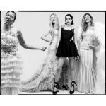 Penélope Cruz Instagram – #chanelfamily 💗 Repost @chanelofficial
・・・
Ambassadors and friends of the House got together to celebrate the opening of The Costume Institute’s exhibition, “Karl Lagerfeld: A Line of Beauty” at The Metropolitan Museum of Art in New York. On this occasion, they posed for a group portrait lensed by Inez & Vinoodh.
#MetGala @MetMusem @MetCostumeInstitute #ALineofBeauty @InezandVinoodh @PenelopeCruzoficial @Dualipa #MargotRobbie @WhitneyPeak @NicoleKidman #MargaretQualley @Gisele #CharlotteCasiraghi @SofiaCoppola #KristenStewart @Angele_vl @MarionCotillard @KendrickLamar @Naomi @JennieRubyJane