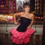 Penélope Cruz Instagram - Last night I had the pleasure of attending Lancôme’s opening party for its first pop-up store in Madrid. A magical evening celebrating the new campaign of La vie est belle of which I am proud to be an ambassadress. #Lancome #TheHappinessHouse @lancomeofficial 💕💖 Anoche tuve el placer de asistir a la fiesta con la que Lancôme ha inaugurado su primer pop-up store en Madrid,con motivo de la nueva campaña de La vie est belle! Un honor y un orgullo ser embajadora de esta marca durante tantos años. Gracias Lancôme!!! 💖 #Lancôme #TheHappinessHouse @Lancomeofficial Photos by @xavigordo