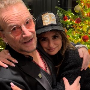 Penélope Cruz Instagram - Dear B, why don’t you SURRENDER to the fact that you are a GENIUS????? ❤️ #surrender #bono