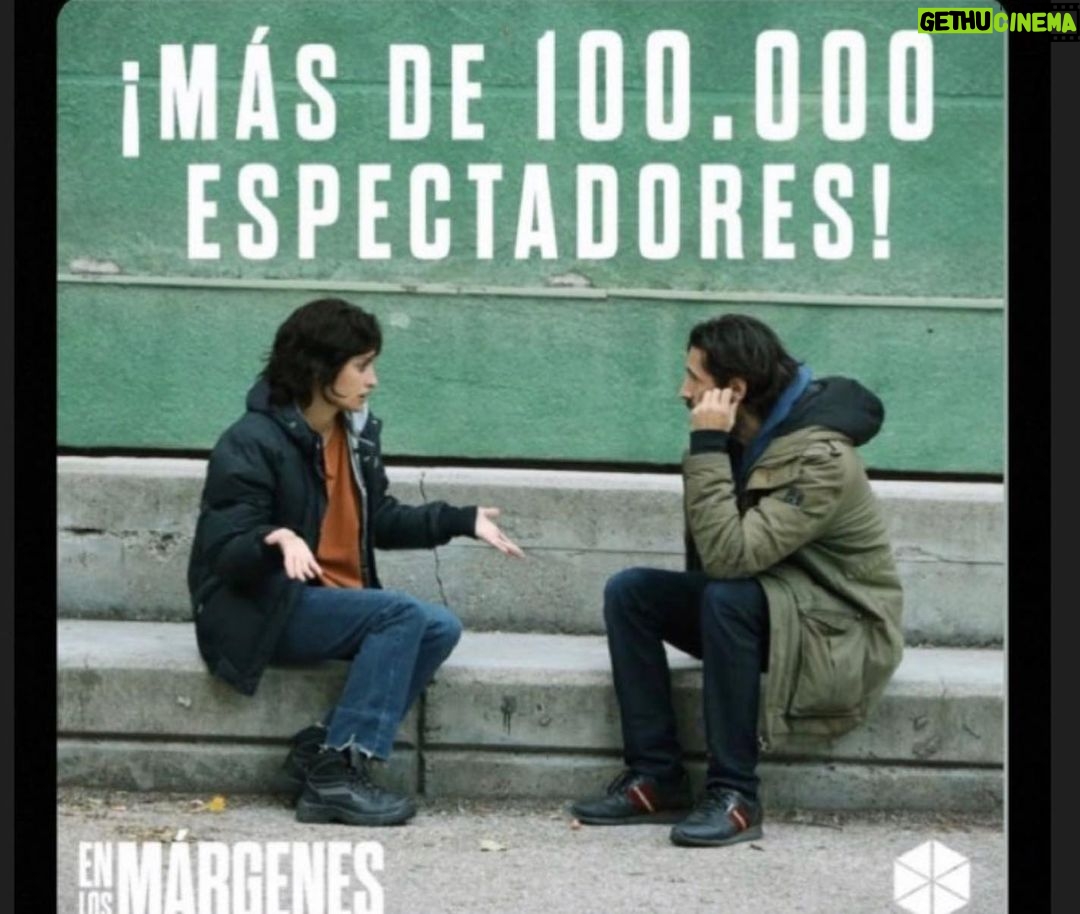 Penélope Cruz Instagram - Gracias por todo el cariño y por ir a las salas!!!! #enlosmárgenes #yaencines @juandiegobotto
