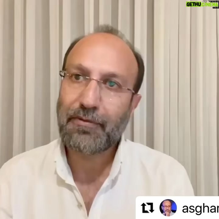 Penélope Cruz Instagram - #Repost @asgharfarhadiofficial This is Asghar Farhadi, the filmmaker. You must have heard recent news from Iran and seen images of progressive and courageous women leading protests for their human rights alongside men. They are looking for simple yet fundamental rights that the state has denied them for years. This society, especially these women, has traveled a harsh and painful path to this point, and now they have clearly reached a landmark. I saw them closely these nights. Most of them are very young; Seventeen years old, twenty years old. I saw outrage and hope in their faces and in the way they marched in the streets. I deeply respect their struggle for freedom and the right to choose their own destiny despite all the brutality they are subjected to. I am proud of my country’s powerful women, and I sincerely hope that through their efforts, they reach their goals. Through this video, I invite all artists, filmmakers, intellectuals, civil rights activists from all over the world and all countries, and everyone who believes in human dignity and freedom to stand in solidarity with the powerful and brave women and men of Iran by making videos, in writing or any other way. This is a human responsibility, and it can further strengthen Iranian’s hope in achieving this beautiful and monumental goal they are seeking here, the country where I have no doubt women will be the groundbreakers of the most significant transformations. For a better tomorrow. Asghar Farhadi #MahsaAmini (ترجمه فارسی متن در کامنتها)