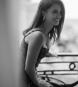 Penélope Cruz Instagram - @sansebastianfes @chanelofficial @virgile.guinard #enlosmárgenes