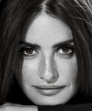 Penélope Cruz Instagram - @elpaissemanal #enlosmárgenes @juandiegobotto @nicobustos @etorriente  @pabloidbeauty @juancebrian