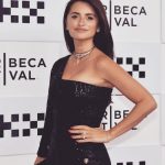 Penélope Cruz Instagram - #officialcompetition #tribecafilmfestival @competencia_oficial @antoniobanderas @martinezoscarok #gastonduprat #marianocohn @themediaprostudio @chanelofficial @pabloidbeauty