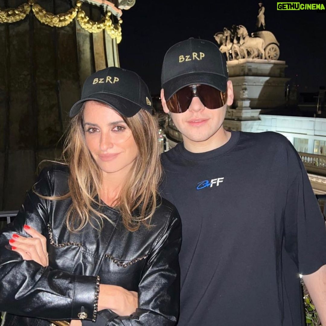 Penélope Cruz - 266.9K Likes - Dale Biza,explótame la pista! @bizarrap