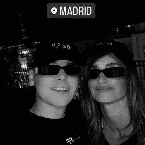Penélope Cruz Instagram - Dale Biza,explótame la pista! @bizarrap