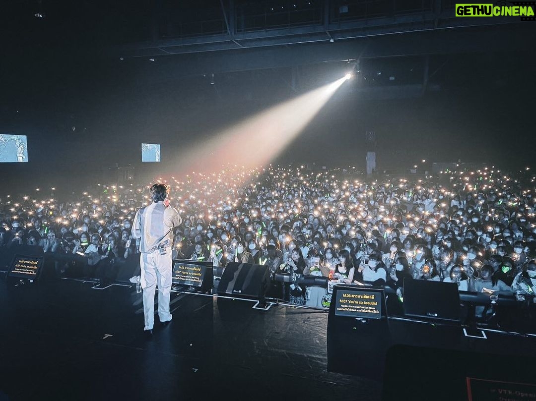 Perawat Sangpotirat Instagram - You guys are so energetic and awesome tonight!!! See you tomorrow! Let's start the new year together.❤️❤️🇯🇵🇯🇵 Tokyo, Japan