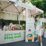 Perawat Sangpotirat Instagram - มาสุขส่งท้ายปีใหม่นี้ 🎉 กับ Pruksa Live well Stay well Market Fest เป็นลูกบ้านพฤกษาเค้าดีจริงๆ เพราะพฤกษาเค้าใส่ใจในรายละเอียดการใช้ชีวิตเพื่อให้ทุกชีวิต “อยู่ดีมีสุข” งานนี้เค้ายกขบวนสินค้า บริการและกิจกรรมมากมายถึงที่บ้านเลยครับ 🎁 อย่างงานนี้คริสเองก็ได้ทั้งมาช้อปปิ้ง มากินอาหารอร่อยๆ ได้ลองเล่นเทคโนโลยี Smart Home และได้ตรวจสุขภาพฟรีด้วยนะ ผลออกมาแข็งแรงดีครับ และก็ได้มาบริจาคของด้วยเพื่อส่งต่อความสุข เรียกได้ว่าครบทั้งคุณภาพชีวิตดีๆ สุขภาพดี และสังคมที่ดีเลย คริสเห็นลูกบ้านออกมาร่วมงานกันเยอะมากๆ รู้สึกประทับใจแทนเลย ที่มีงานที่ทั้งสุขและสนุกแบบนี้ พิเศษสุด!! ตอนนี้ใครสนใจอยากแนะนำเพื่อนให้มาเป็นลูกบ้านพฤกษาต้องรีบแล้วนะ เพราะจะได้ค่าแนะนำสูงสุดถึง 1ล้านบาทเลย ลองไปดูได้ที่ www.pruksa.com หรือโทร 1739 #พฤกษาอยู่ดีมีสุข #พฤกษาใส่ใจเพื่อทั้งชีวิต #PruksaLivewellStaywell #PruksaLiveWellStayWellEvent Pruksa Avenue Pattanakarn Family