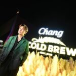 Perawat Sangpotirat Instagram - สมการรอคอยกับการเปิดประสบการณ์ความชิลเหนือระดับ Chang Cold Brew Cool Club “The New Experience of Chill” ล่องเรือหรู Saffron Luxurious Cruise พร้อมดินเนอร์สุดพิเศษจากร้าน Flat marble และ Vantage point และปิดด้วย Exclusive party กับศิลปินบนเวที 360 องศา ที่ใจกลาง Monet & Friends Alive in Bangkok ชั้น 6 ICONSIAM ตั้งแต่วันที่ 12 - 24 ธันวาคมนี้เท่านั้น!! ใครอยากสัมผัสประสบการณ์ความชิลเหนือระดับเหมือนผม สามารถซื้อบัตรได้แล้วที่ FB: Chang Cold Brew Cool Club #ChangColdBrewCoolClub #TheNewExperienceOfChill