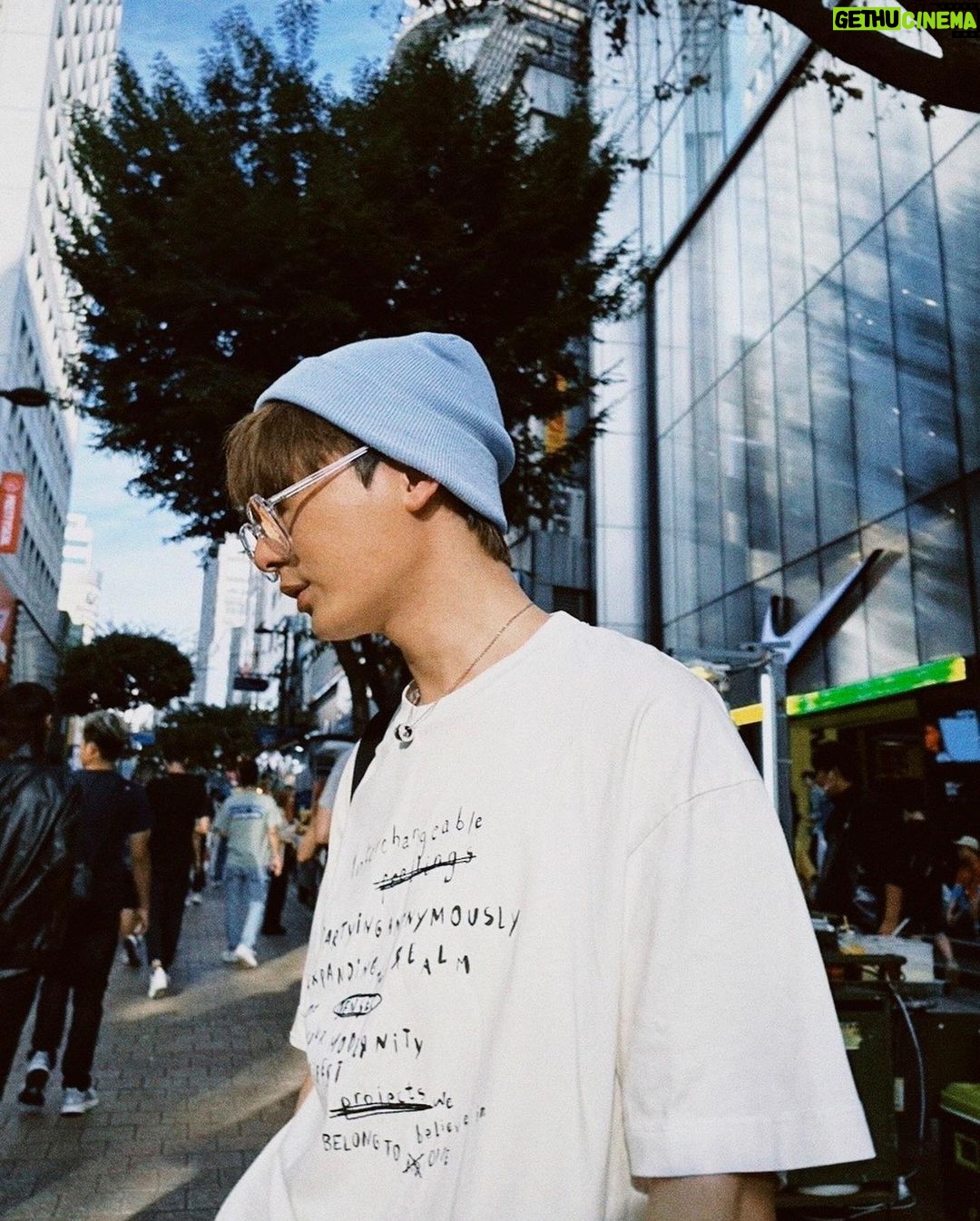 Perawat Sangpotirat Instagram - 💙🐘🐘💙 Myeong-Dong, Seoul, South Korea