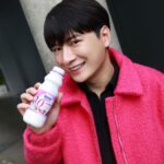 Perawat Sangpotirat Instagram - อัปเดตก่อนใครๆ นมเปรี้ยวดัชมิลล์ 0% ไขมัน ออกรสใหม่แล้วนะ!!  รสเวรี่เบอร์รี 🍇🍓🫐 �😋 รสชาติความอร่อยที่ไม่เหมือนใคร เปรี้ยวหวาน อร่อย ลงตัว ใครๆ ก็ดื่มได้  “น้ำตาลน้อย ไขมัน 0% และมีโพรไบโอติก เหมาะกับคนที่ใส่ใจสุขภาพ “ ดื่มนมเปรี้ยวสิดี สามารถหาซื้อได้ก่อนใครที่ 📍7-Eleven ทุกสาขาใกล้บ้าน หรือซื้อกับหนุ่มสาวดัชมิลล์ทั่วประเทศได้เลยย    มาใหม่แบบนี้ต้องลองนะครับ รสเวรี่เบอร์รี พิเศษสุดๆ LIMITED EDITION หมดแล้ว หมดเลยนะคร้าบบบบ ! 🥰 �#นมเปรี้ยวสิดี #บูสต์ความสดชื่นสุขภาพดีทุกช่วงเวลา #อร่อยน้ำตาลน้อย #DutchMillVeryBerry0% #DUTCHMILL