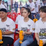Perawat Sangpotirat Instagram - ปลายปีนี้เจอกันครับ ภาพยนตร์ นากรักมาก ม๊ากก มากก 🤍🤍🙏🏻