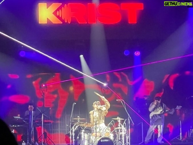 Perawat Sangpotirat Instagram - You guys are so energetic and awesome tonight!!! See you tomorrow! Let's start the new year together.❤️❤️🇯🇵🇯🇵 Tokyo, Japan