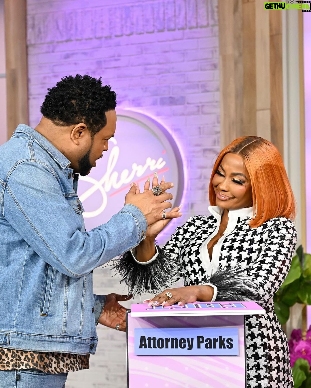 Phaedra Parks Instagram - My NYC Press run was fun & fabulous. Made sure to stop by my girl @sherrieshepherd and show her some love on the @sherrishowtv thanks for everything queen! Following up right after with @pix11news 😘 🎥 see you soon NYC! #married2med #thetraitors #2024 MUA: @makeupbylatisha Dress: @sai.sankoh Hair: @hairbyjessicaking Colorist: @beetbydrek 📸 @andrewwerner New York, New York