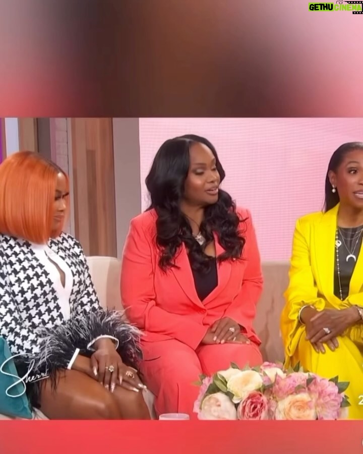 Phaedra Parks Instagram - My NYC Press run was fun & fabulous. Made sure to stop by my girl @sherrieshepherd and show her some love on the @sherrishowtv thanks for everything queen! Following up right after with @pix11news 😘 🎥 see you soon NYC! #married2med #thetraitors #2024 MUA: @makeupbylatisha Dress: @sai.sankoh Hair: @hairbyjessicaking Colorist: @beetbydrek 📸 @andrewwerner New York, New York
