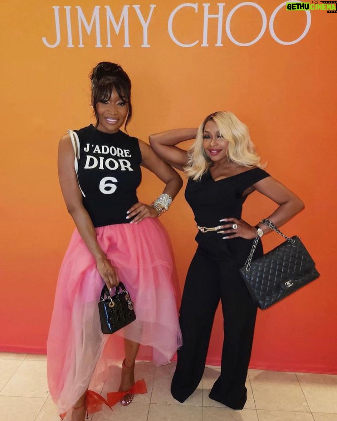 Phaedra Parks Instagram - The right shoe can make everything different. -Jimmy Choo but the right woman can make anything perfect! Kudos to #JimmyChoo #President Jaime Wynn @its_jme24 on a fabulous #grandopening! π #blackgirlmagic