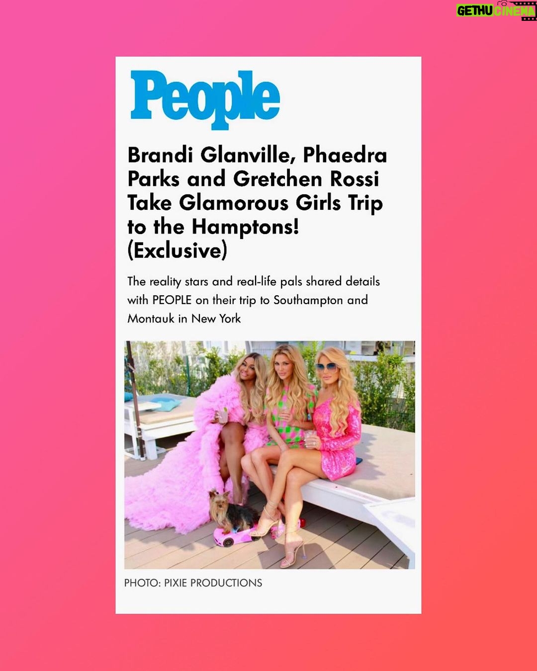 Phaedra Parks Instagram - Pink is my signature color πalways the flamingo in a flock of pigeons 𦩠#3flamingos #girlfriends Stylist: @fiskanistyle π: @theivyshowroom Thank you @People @sullivanmarisa @capri_southampton @adrianeschwartz @highlowhostess for making our #Hamptons #girlstrip #fabulous ππ Hamptons, NY