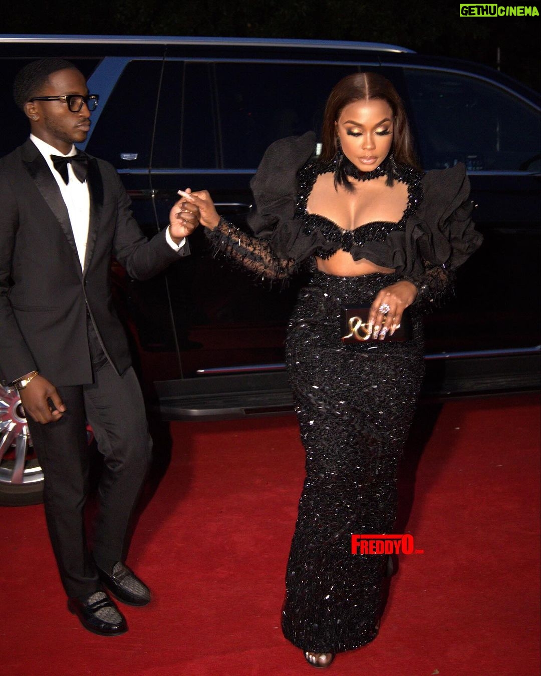 Phaedra Parks Instagram - A time was had at the #MedGala! Stream #MarriedtoMedicine season finale on @Peacock now π¦π₯πΎ πΈ @freddyophotos π@theivyshowroom π©πΎβπ¦° @kendrasboutique ππ½ββοΈ @beetbydrek π¨@makeupmadnessbycherry
