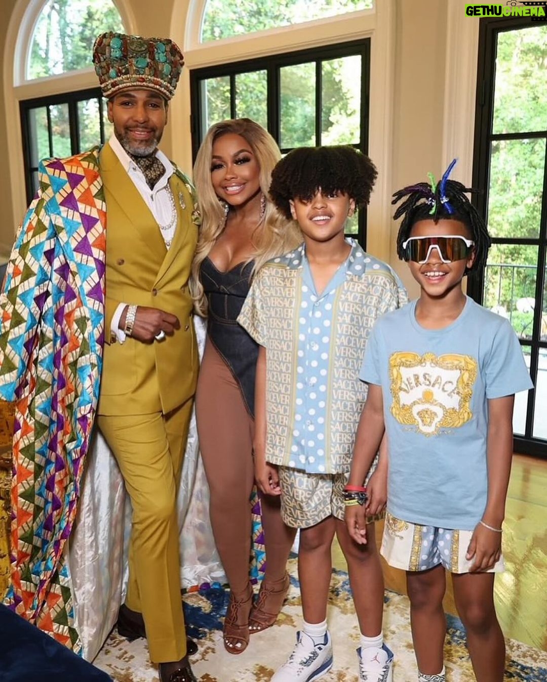 Phaedra Parks Instagram - Precious memories π Thank you @freddyophotos @teesandquotes @adrianeschwartz @toriwilliamsevents @dwighteubanks mr.thisisit @thisisitbbqandseafood & @congeslife for making my dreams a reality! I love yβall π