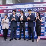 Phakphum Romsaithong Instagram - ,,, ขอบคุณสำหรับรางวัลมากๆนะครับ:) ,,, ประเทศญี่ปุ่นและชาวญี่ปุ่นเป็นประเทศที่มีเสน่ห์ และคาแร็คเตอร์ที่น่าหลงใหลมากๆ ตั้งแต่จำความได้ก็ได้กินขนมญี่ปุ่นที่พ่อ-แม่ซื้อมาฝากเวลาไปเที่ยว(เด็กอ้วน Vers.) ไม่ว่าจะเป็นพายปลาไหล โมจิสตอเบอรี่ลูกอ้วนๆ และอีกหลายอย่างมากๆ😋 พอเริ่มโตขึ้นมาหน่อยก็ได้รับความสนุกและได้เรียนรู้ไอเดียเจ๋งๆจากเกมส์โชว์ของญี่ปุ่น ติดงอมแงมเลยครับแต่ดูแล้วได้รับประโยชน์เจ๋งๆไปพร้อมกับความสนุก:) พอเริ่มเล่นเริ่มฟังจริงจัง เข้าสู่โลกดนตรีก็ได้รู้จักวงดนตรีที่มีคาแรคเตอร์จัดๆและโชว์ที่ดีไม่ว่าจะเป็น X-Japan, l’arc en ciel, หรือ Sakanaction ประเทศญี่ปุ่นเป็นอีกประเทศที่ไปเที่ยวเมื่อไรก็ไม่เคยเบื่อ (โดยเฉพาะร้านดนตรี และ ของกิน😜) วัฒนะธรรมก็สวยงาม คนก็น่ารักWelcomeนักท่องเที่ยว ของก็เก๋สนุกเวลาไปดูไปช้อป ในวันที่มีโอกาสได้ทำงานกับคนญี่ปุ่นก็พูดได้เต็มปากว่าครับว่า ความละเมียด ละเอียด และคาแร็คเตอร์โดยธรรมชาติของทีมงานญี่ปุ่นมีเสน่ห์จริงๆ ไม่แปลกเลยที่ประเทศญี่ปุ่นและชาวญี่ปุ่นจะเป็นเหมือนความสุขที่มีเสน่ห์ของชาวไทยแบบเรา😚 ดีใจที่ได้เป็นส่วนในการSupportกันและกัน และขอบคุณสำหรับการให้เกียรติในรางวัลครั้งนี้มากเลยนะครับ💚🇯🇵 04/02/24 . . #ลงไว้เป็นที่ระลึก CTW (เซ็นทรัลเวิร์ล)