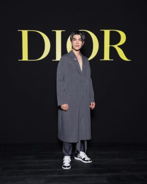 Phakphum Romsaithong Instagram - ,,, Photo-Call Before An Amazing Show🙃 ,,,

26/09/23
.
.
@Dior #Dior #DiorSS24