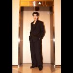 Phakphum Romsaithong Instagram – ,,, How Do You Feel Today? ,,,

😁😊

Thank You #GreenyRose

.
.
#Guerlain
#MilexGuerlainPopupInBkk Siam Paragon