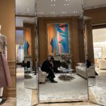 Phakphum Romsaithong Instagram - ,,, After The Show I’ll Go Shoping🕊️ ,,, ได้เสื้อ Wool Coat ของ Dior ไซส์48 สี Beige ซับข้างในสี Olive กลับมาใช้งาน 1 ตัวถ้วน ชอบ Long Coat มากๆอยู่แล้ว เจอสีโปรดทั้งคู่อยู่ในชิ้นเดียวกันก็ อดใจไม่ได้จริงๆ 🤪 ใส่แล้วเป็นยังไงบ้างครับ:) ? . . @Dior #Dior #DiorSS24 #DiorWinter23 Dior - Paris Montaigne
