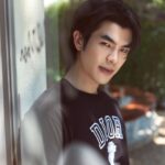 Phakphum Romsaithong Instagram - ,,, รอบนี้ไม่ Zoom นะครับรอบนี้กลับหัวแบบรูปสุดท้ายแทน อิอิ || It’s Summer Time! ,,, @dior . . #DiorSummer24 Bangkok, Thailand