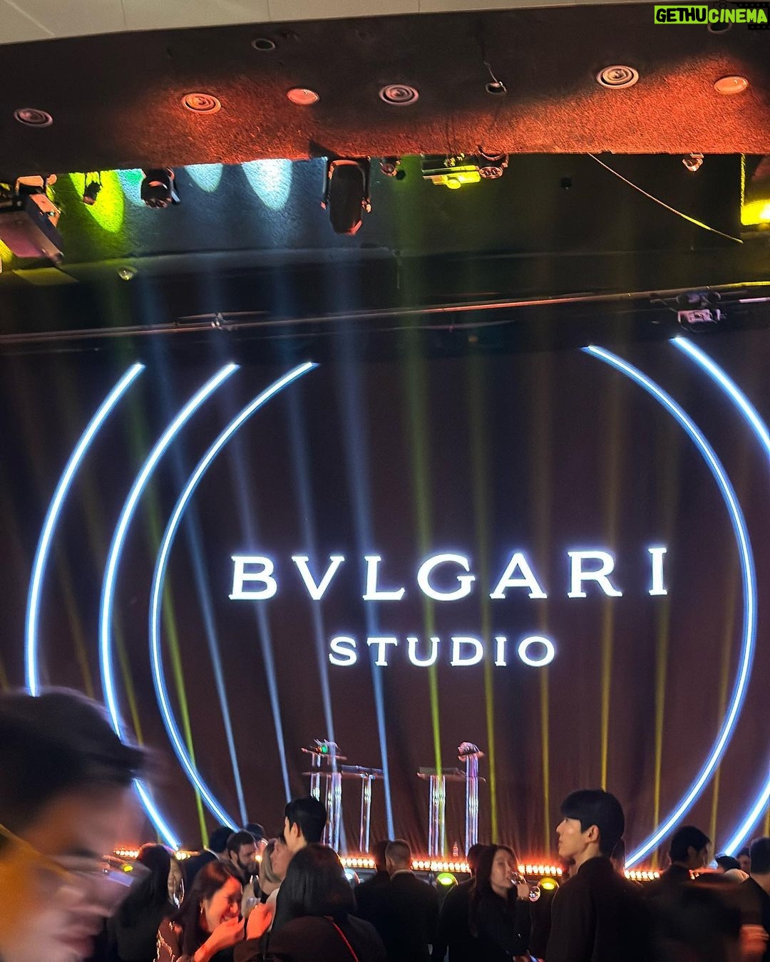 Phakphum Romsaithong Instagram - ,,, So Happy With My Lovely Team💚 ,,, Bulgari Studio In Seoul 😚 Let’s Have Fun Again Soon!!! . . #Bulgari #BulgariJewelry #Bzero1 #bulgaristudio #BulgariThailand Seoul, Korea
