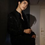 Phakphum Romsaithong Instagram - ,,, So Happy With My Lovely Team💚 ,,, Bulgari Studio In Seoul 😚 Let’s Have Fun Again Soon!!! . . #Bulgari #BulgariJewelry #Bzero1 #bulgaristudio #BulgariThailand Seoul, Korea