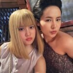 Phantira Pipityakorn Instagram – Selfie edition👩🏼? x ?(จำชื่อใครได้บ้าง) 

#นางทาสหัวทอง สาวสู้ชีวิตแต่ชีวิตสู้กลับ
วันนี้ ตอนที่ ๑๖ มาแว้ววว!

ดูย้อนหลังได้ที่ Netflix นะคับ