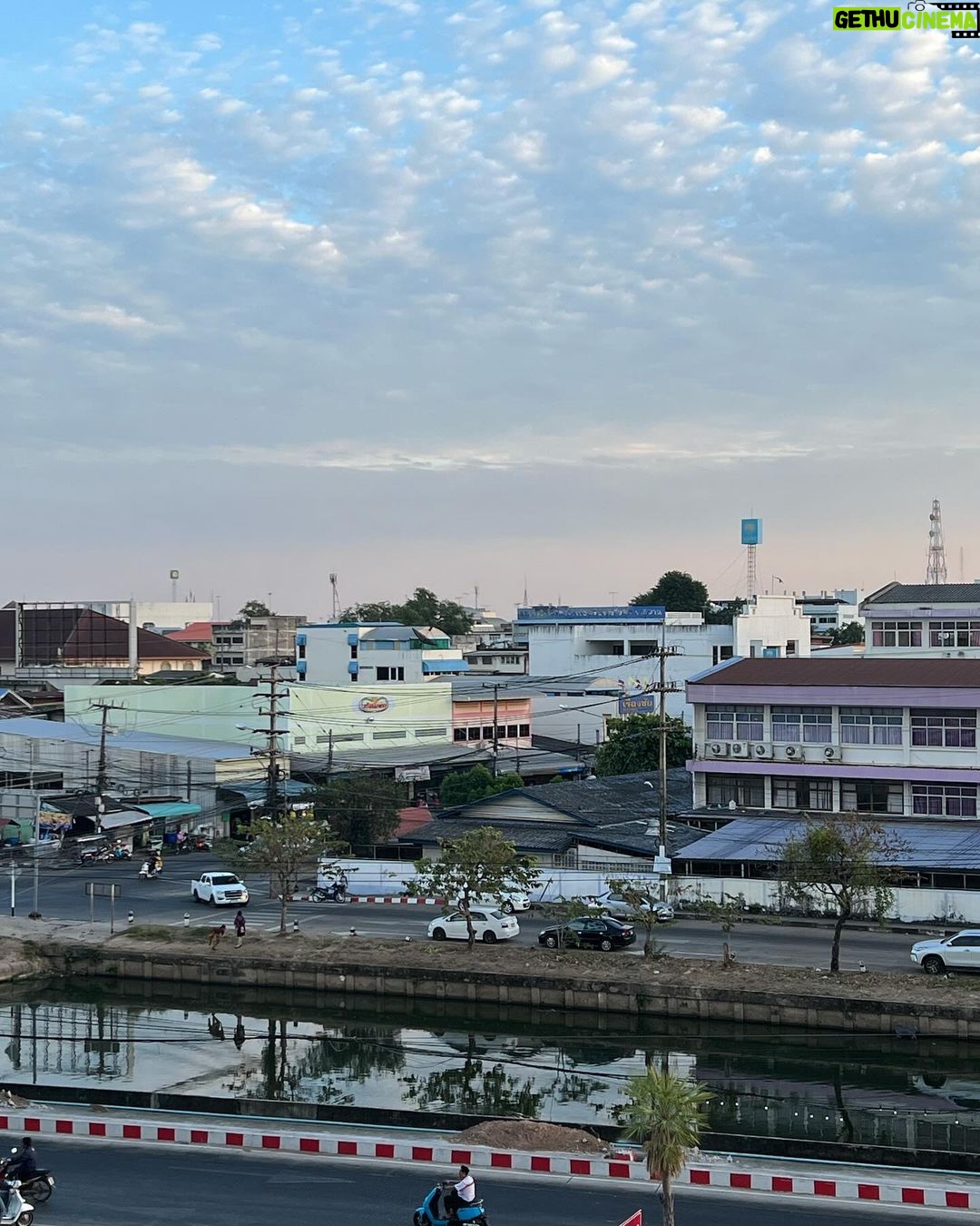 Phantira Pipityakorn Instagram - ถึงเราจะไม่มีไหปลาร้าแต่เราชอบกินส้มตำนะ Mueang Roi Et District