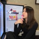 Phantira Pipityakorn Instagram – กินให้อร่อยขึ้นต้องลองเอาไปแช่ตู้เย็นค่ะ☃️💕 
ผิวสวยด้วยอร่อยด้วย @blossnatura ✨
#วิตามินเข้มข้นผิวไข่มุก #blossnatura