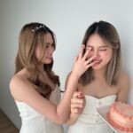Phantira Pipityakorn Instagram – สุขสันต์วันเกิดเจ้บูของชั้น☁️🐷✨🌌
supportและยินดีในทุกการเติบโตของแก ขอให้ทุกๆปีแกมีรอยยิ้มและห้อมล้อมไปด้วยคนที่รักแกเสมอ
รักแกนะเจ้🤍 (ถึงแม้ว่าชั้นจะดูเป็นเจ้มากกว่า มิน่าที่เค้าว่าคนเป็นพี่มักจะให้น้องมาเกิดก่อน🤣)