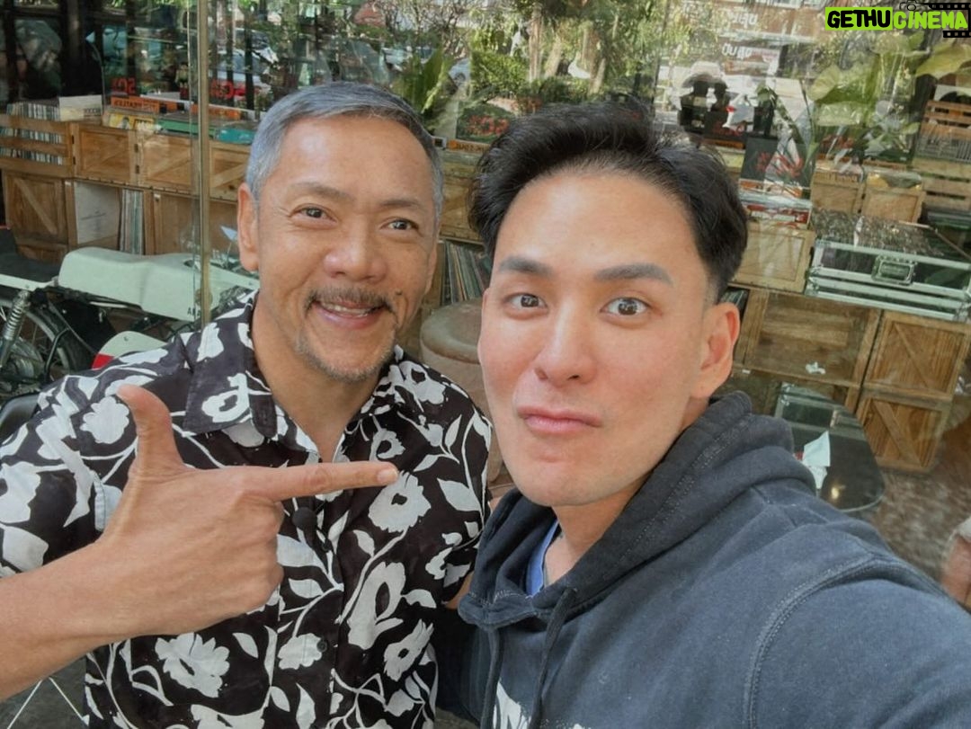 Pharanyu Rojanawuttitham Instagram - ที่สุดแล้วจารรรรรรผม คนนี้คือที่สุด @punkprakasit บรมจารรร🤭🤭🤭🥰🥰❤️❤️❤️ ก่อนจะสุดพี่ก็สะดุดมาก่อน โดดคอนโดก็โดดมาแล้ว ร้องไห้ที่uk ก็เคยมาแล้ว 🔥🔥🔥#รักนะy2k#แทคมาแล้วจ่ะ