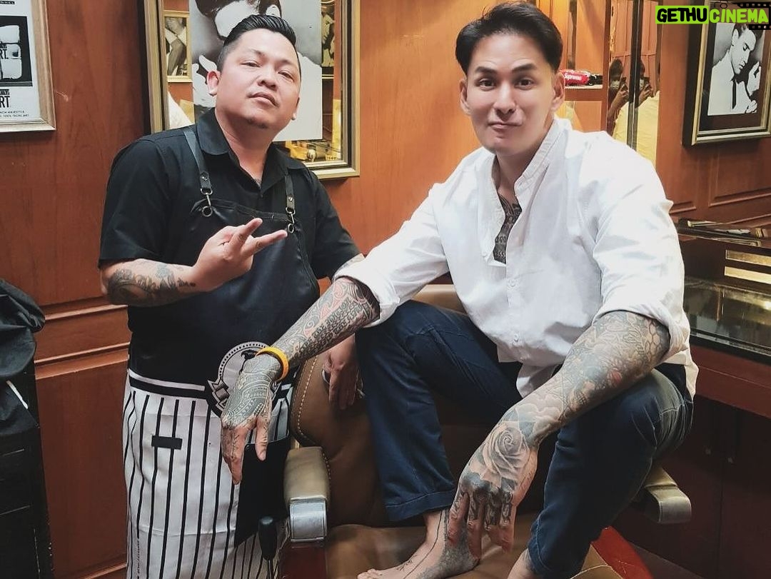 Pharanyu Rojanawuttitham Instagram - ที่สุดแล้ว @somchai_khemglad 🔥🔥🔥🔥🔥ชวนมาออกรายการด้วย เรื่องวุ่นๆมาอีกแล้ว✌️✌️#เล่าสู่กันฟัง