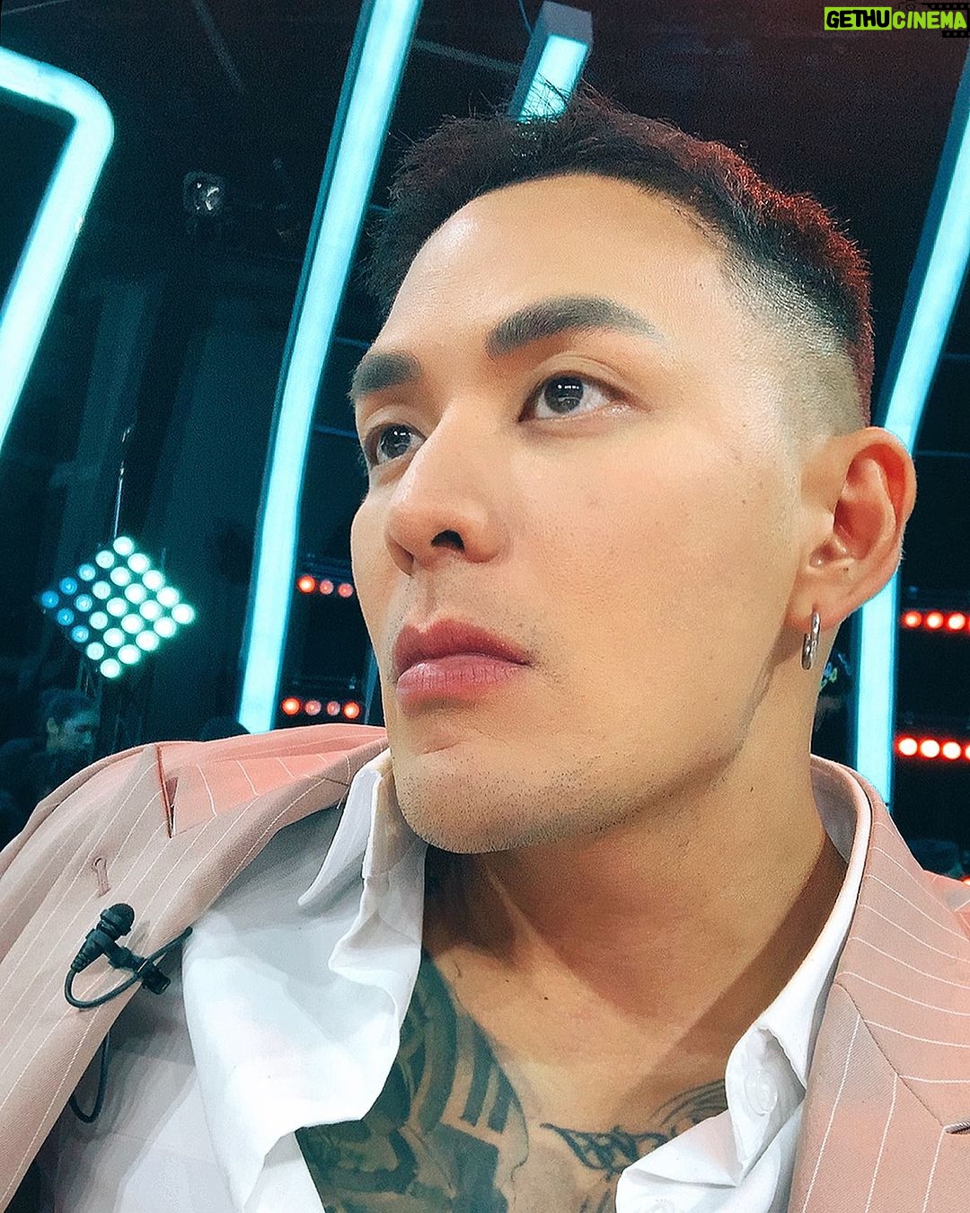 Pharanyu Rojanawuttitham Instagram - ติดหล่อซะแล้ว🤣🤣🤣🤣🤣ใส่ตุ้มหูด้วย🤭🤭🤭🤭🤭#ติดหล่อ