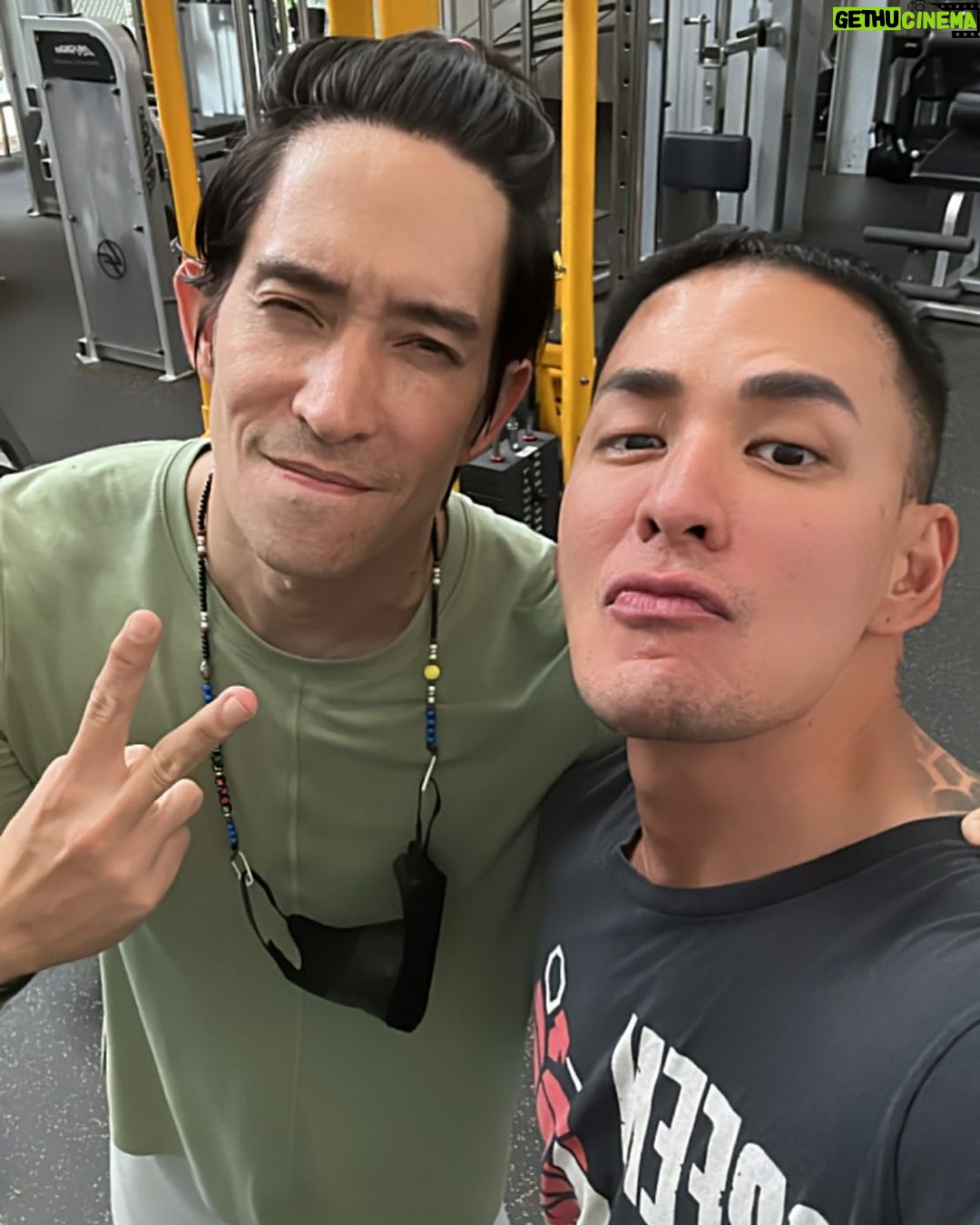 Pharanyu Rojanawuttitham Instagram - จัดไปสิตอนเช้า @louisscott 🔥🔥🔥 ลูกเทรน @notechayut เค้าละ Play Fitness อินทามระ42