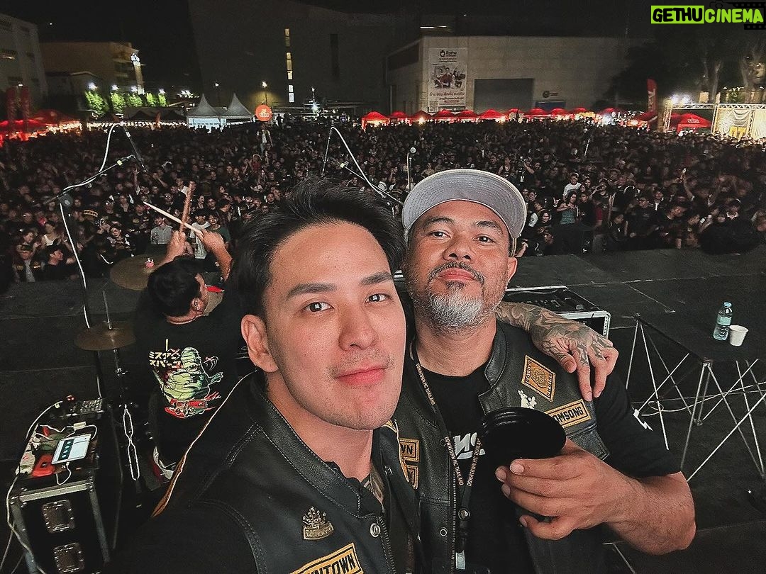Pharanyu Rojanawuttitham Instagram - 🖤💛 ไม่มีพวกเราในวันนั้น คงไม่มีวันนี้🖤💛 Thailand