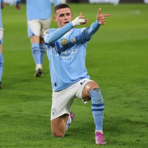 Phil Foden Instagram - Buzzzinnnnn! What a night 🎩⚽️ So grateful 🙏🏻