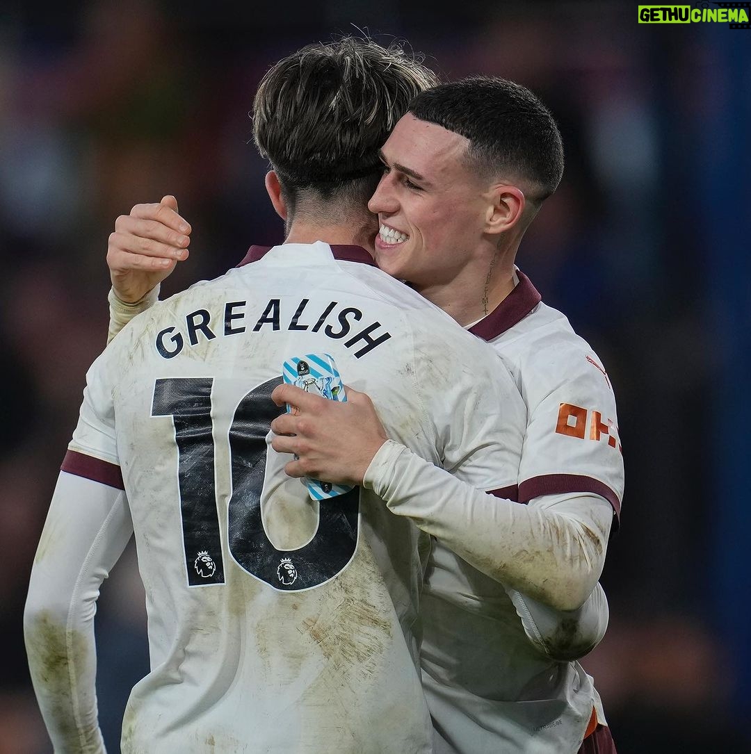 Phil Foden Instagram - Had to work hard for those three points! 💪🏻 Come onnnnn! Kenilworth Road Stadium