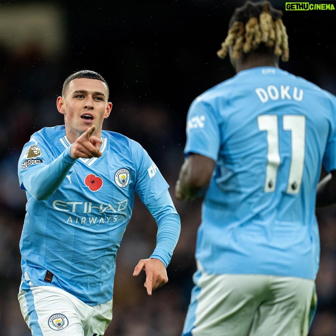 Phil Foden Instagram - My guy @jeremydoku 🔥 Some display at the Etihad 🎆 Etihad Stadium