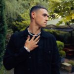 Phil Foden Instagram - Always layered up w @cernucci jewellery ⛓💧