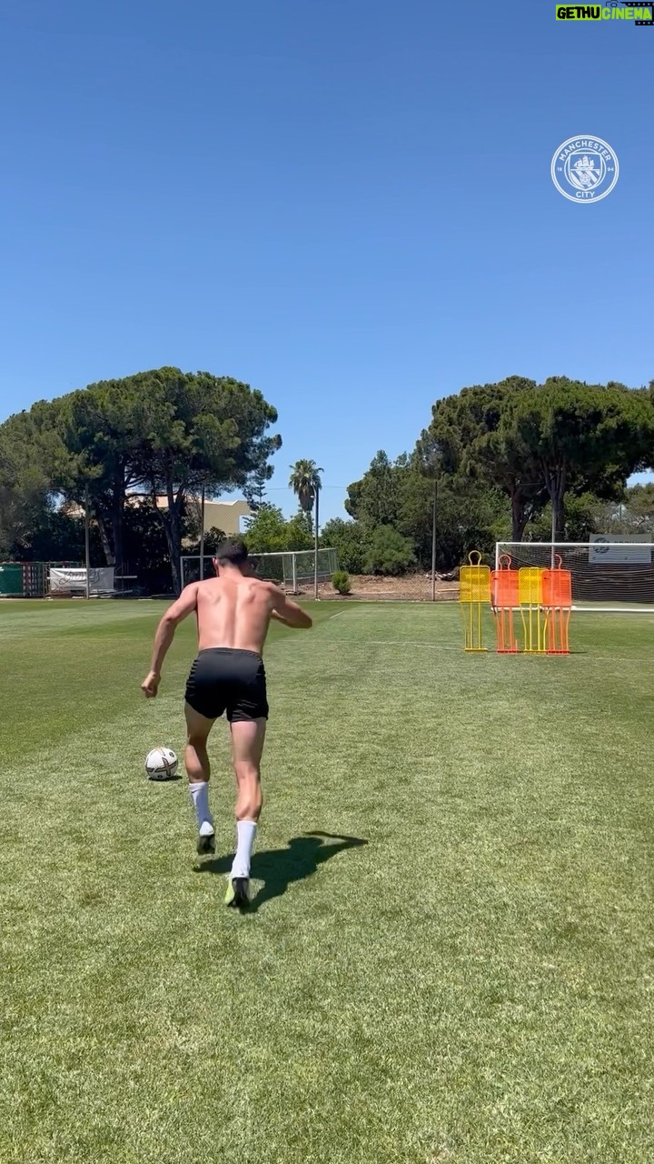 Phil Foden Instagram - Pick that one out! 🎯😮💨